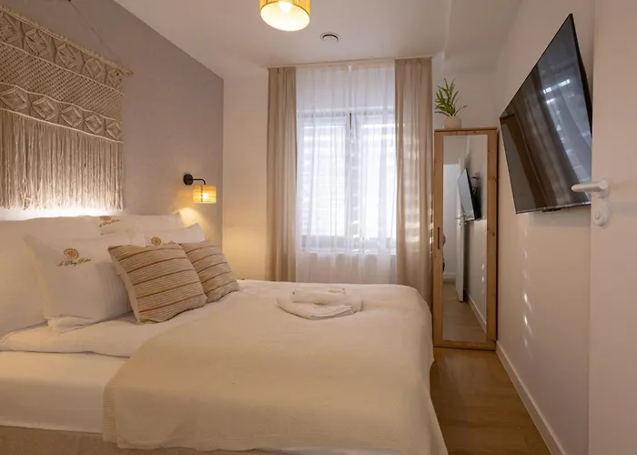 Styl 4 Pory Roku, 1km Do Centrum, Parking Apartmán