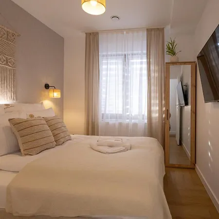 Styl 4 Pory Roku, 1km Do Centrum, Parking Apartamento