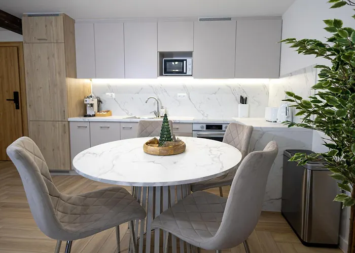 Apartamento Styl 4 Pory Roku, 1km Do Centrum, Parking *